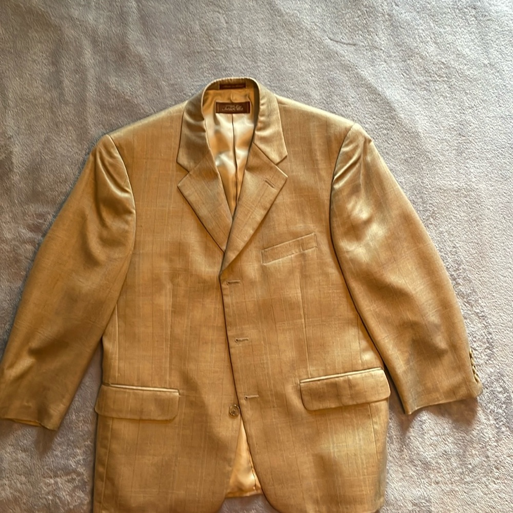 EThomas silk and wool suit